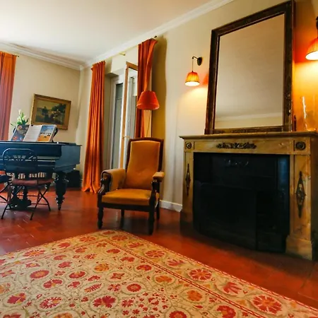 Vila Grand Overlooking Cannes And The Sea.