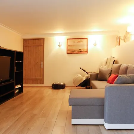 Vila Grand Overlooking Cannes And The Sea. Le Cannet